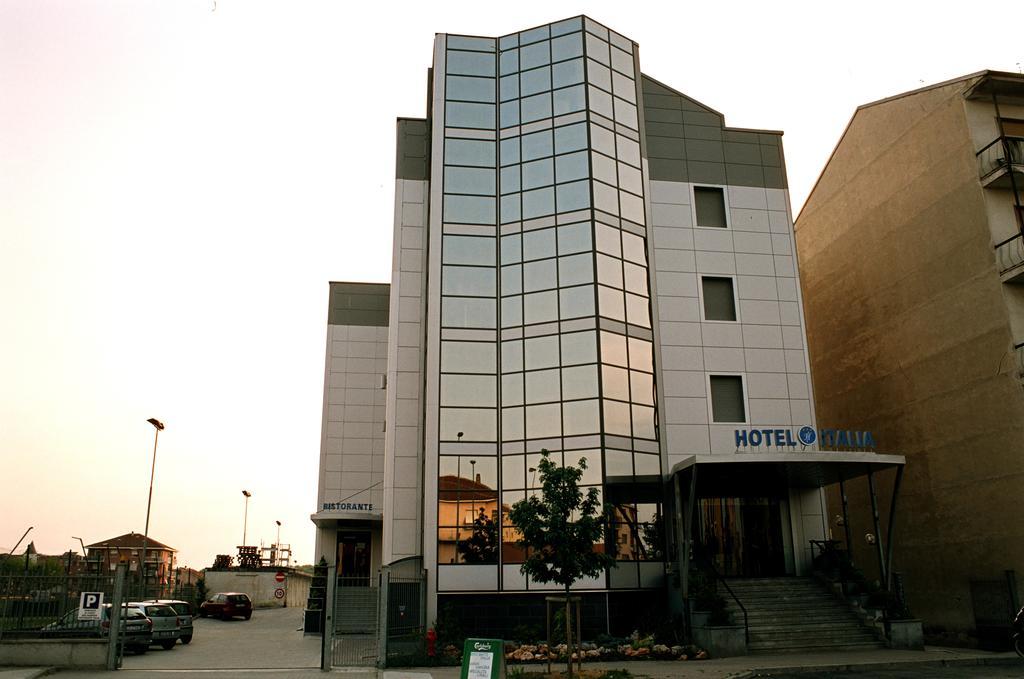 Hotel Italia Carmagnola Exterior foto